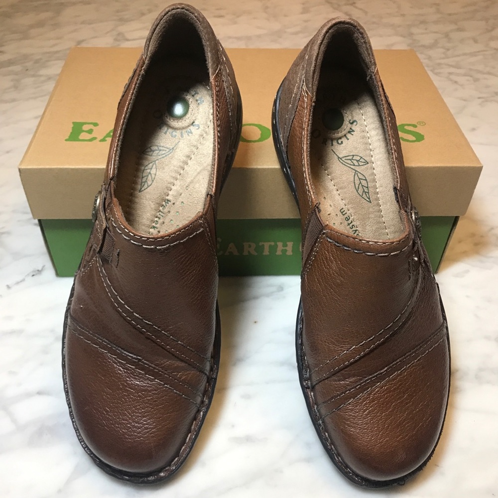 Earth Origins Women’s Brown Leather Loafer - Picture 1 of 7